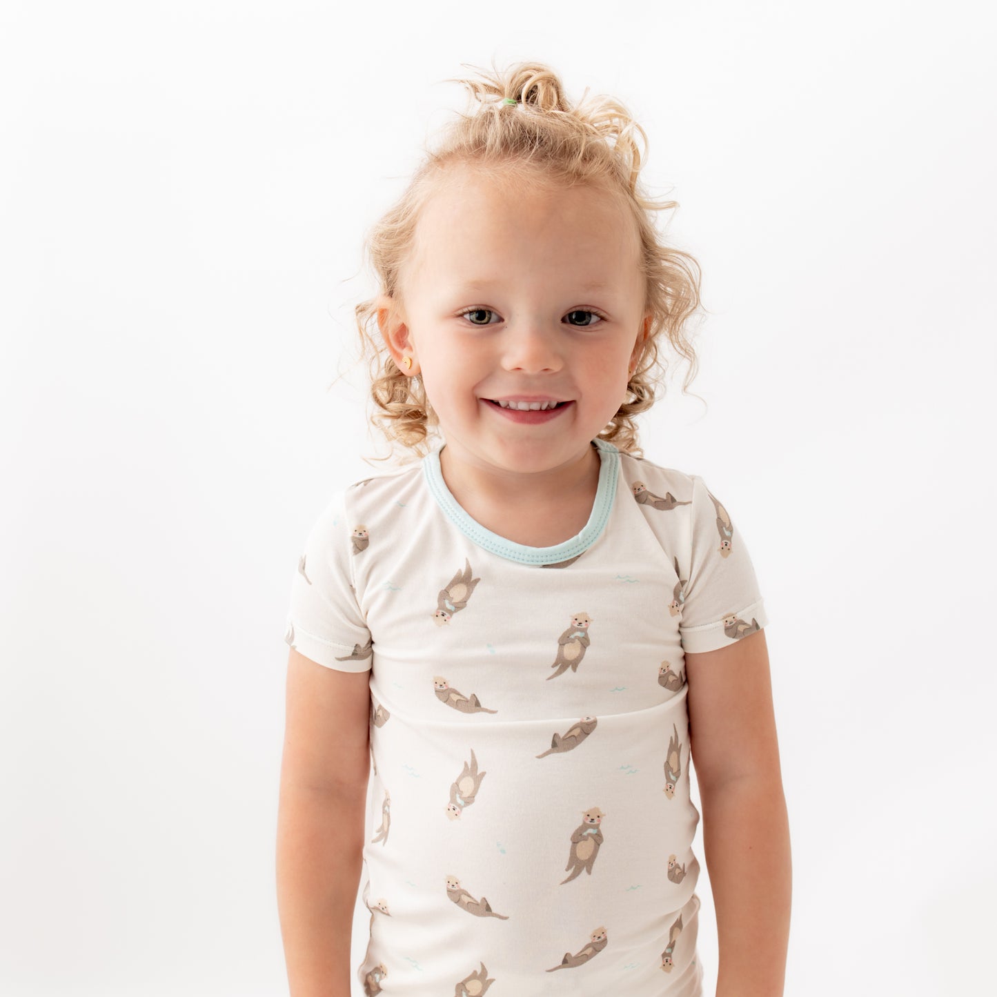 Otter Short Sleeve Pajama Set